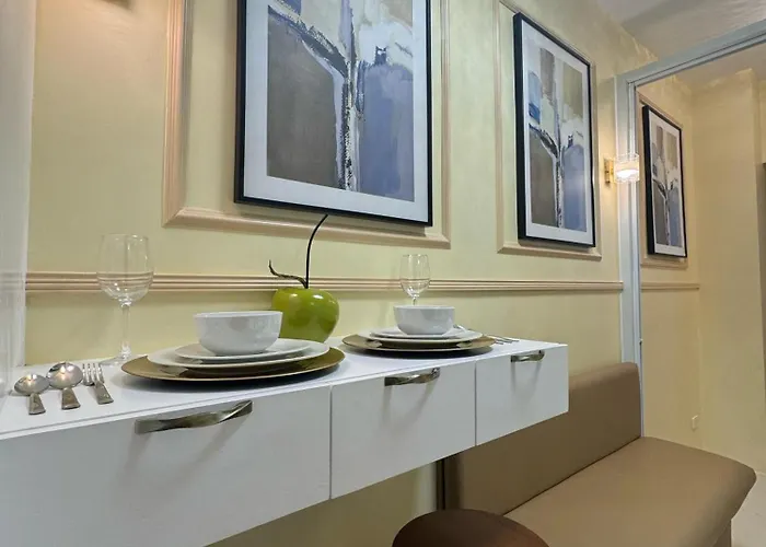 The Horizon By Crib2go Apartment